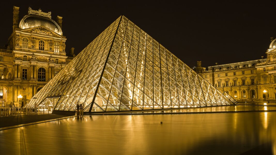 Лувъра музей Париж